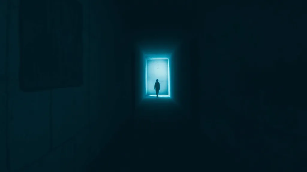 Dim Light in Dreams: Symbolism and Interpretation